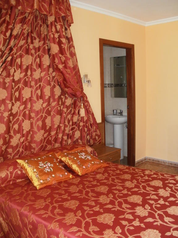 Pension Rustica As Cobas Noalla  Kamer foto
