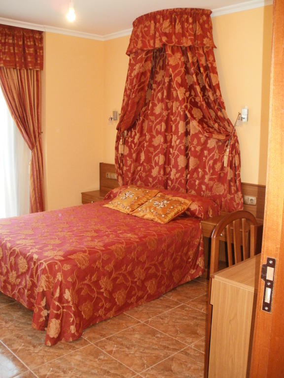 Pension Rustica As Cobas Noalla  Kamer foto